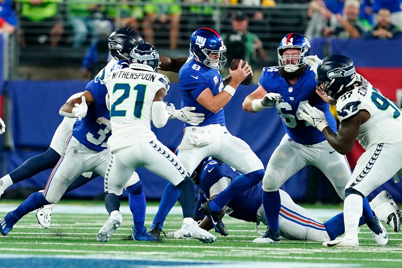 The Seattle Seahawks defense put pressure on New York Giants quarterback Daniel Jones (8) in the second half. The Seahawks defeated the Giants, 24-3, at MetLife Stadium on Monday, Oct. 2, 2023, in East Rutherford.